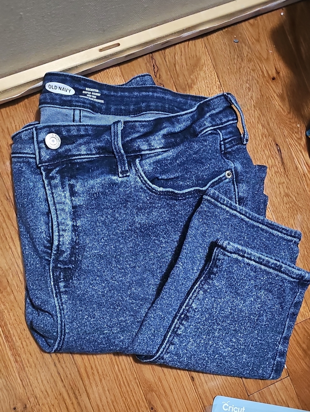 Old Navy Women's Skinny Jeans in Dark Blue Wash